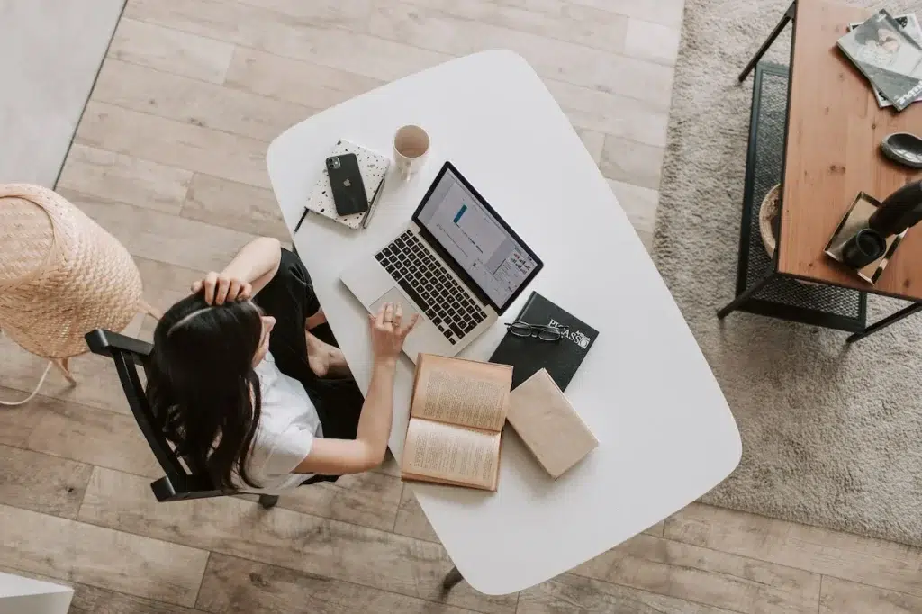 Travail à domicile mise sous pli